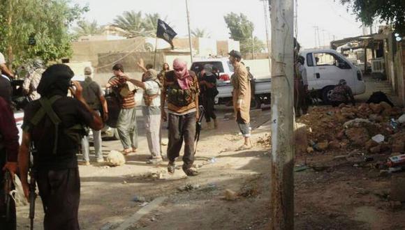 Yihadistas iraquíes toman control de ciudad natal de Sadam Husein en fulgurante ofensiva. (AP)