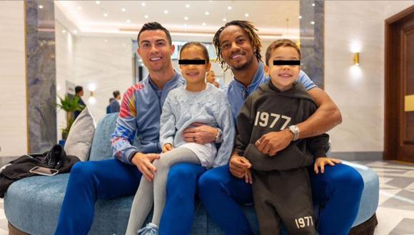 Cristiano Ronaldo posando junto a André Carrillo y sus hijos (Foto: Alex Carrillo)