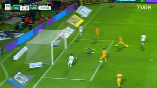 Imperdonable gol fallado de Oribe Peralta, sin portero y debajo del arco | VIDEO