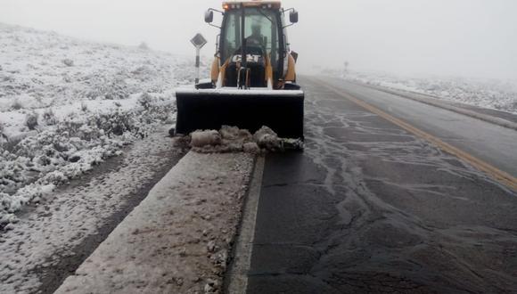 Puno: liberan carretera a Arequipa que permanecía bloqueada por nevadas (Foto: COER Puno)