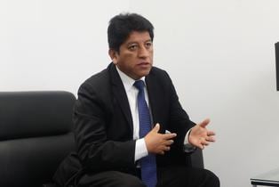 ¿Defensor del Pueblo? Josué Gutiérrez respaldó cuestionado aumento de congresistas