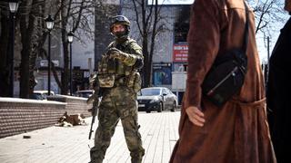 Unos 20.000 mercenarios están luchando contra Ucrania, dice funcionario europeo