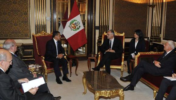 Reunión entre Mauro y Humala se dio en Palacio de Gobierno. (Andina)
