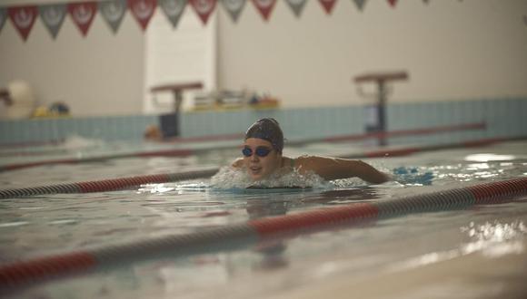 Academias de natación vuelven a operar desde hoy en todo el país tras más de seis meses. (Foto: Archivo GEC)