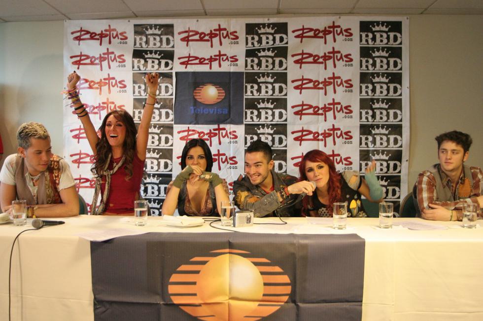 Conferencia de prensa de la Banda RBD, previa a su primera presentación en Lima como parte de su gira "Tour Generación 2006". (Foto GEC Archivo)