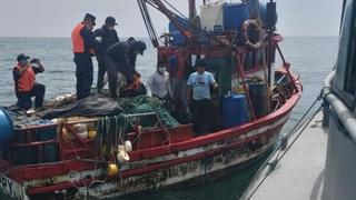 Hallan a 3 sobrevivientes en embarcación artesanal que desapareció hace 20 días en el Callao