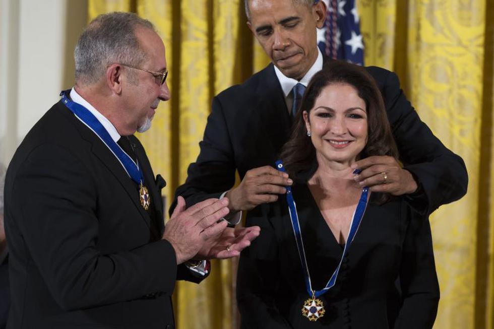 Gloria y Emilio Estefan fueron condecorados con la Medalla de la Libertad de EEUU. (Reuters)