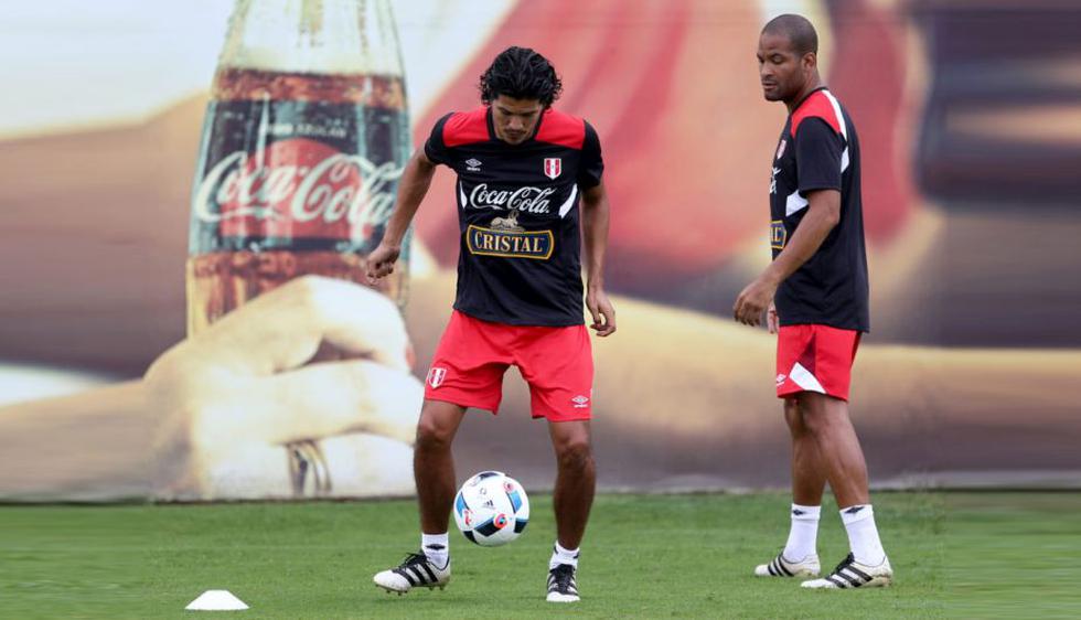 Selección peruana realizó su segundo día entrenamiento con estos jugadores. (FPF)