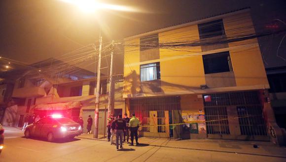 Sicarios asesinaron a madre e hijo dentro de su domicilio ubicado en Villa María del Triunfo. (Foto: César Grados/@photo.gec)