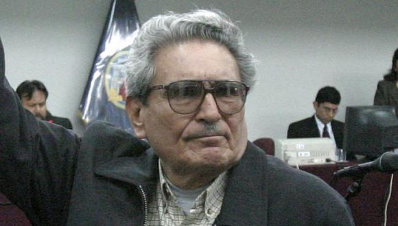 Abimael Guzmán pide recibir visitas de Elena Yparraguirre y su abogado ya presentó hábeas corpus. (Perú21)