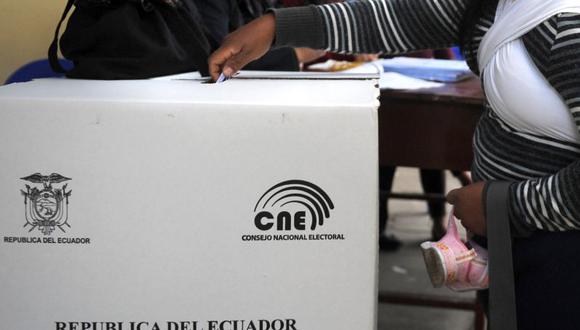 Apenas termina la hora de votos, los miembros de las JRV deben comenzar con el conteo de los votos uno por uno (Foto: AFP)