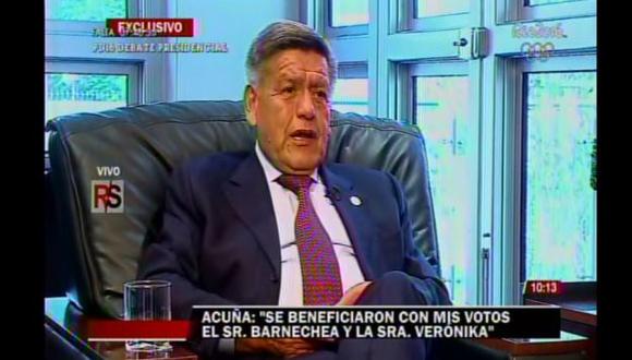 César Acuña aseguró que su salida de la contienda electoral benefició a Verónika Mendoza y Alfredo Barnechea. (Captura de TV)