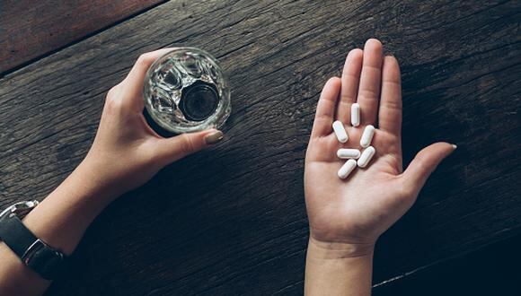 Los riesgos a los que conlleva consumir determinados medicamentos. (Getty Images)