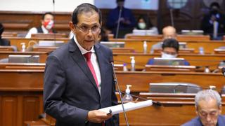Ministro Jorge Prado contrata a su sobrino en Produce