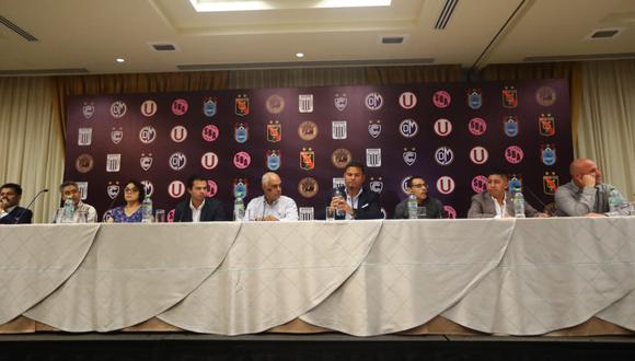 Conferencia de prensa de representantes legales de ocho clubes de la Liga 1. Foto: Jesús Saucedo / @photo.gec