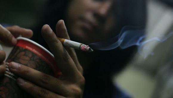 Cada día más jóvenes se inician en el consumo de cigarros en el Perú. (USI)