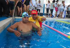 Surco: Policía de Salvataje dicta clases de natación a integrantes de la OMAPED