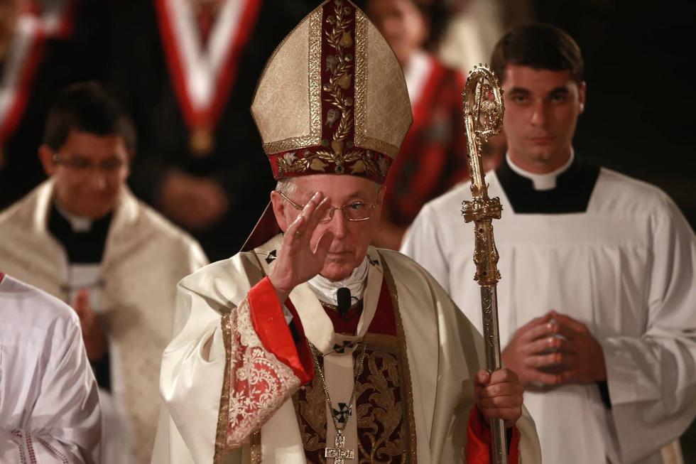 Misa es oficializada por el cardenal Juan Luis Crpriani. (Renzo Salazar/Perú21)