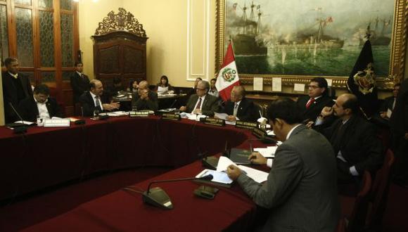 TOMA ACCIONES. Grupo de trabajo que preside Humberto Lay podría citar al legislador nacionalista. (Perú21)