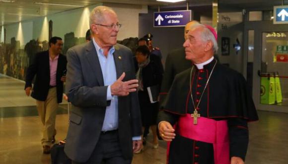 PPK llega al aeropuerto de Roma y el viernes sostendrá audiencia con el papa Francisco.