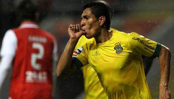 Paolo Hurtado ha marcado siete goles con el Pacos. (AFP)
