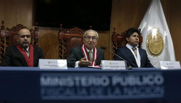 La conferencia de prensa del fiscal de la Nación, Pedro Chávarry Vallejos. (Foto: Hugo Pérez - GEC).