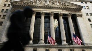 Wall Street reporta resultados positivos a media sesión