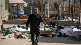 Se preparan para ataque: Ucrania dice que encontró 1.200 cuerpos cerca de Kiev