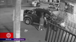 Delincuentes encañonan a pareja para robarle moderna camioneta en San Juan de Lurigancho 
