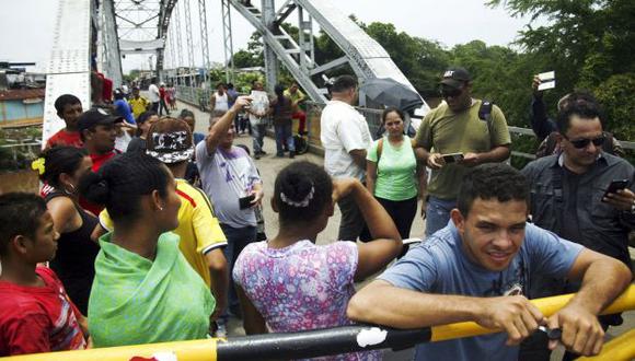 Ya son más de 20 mil los colombianos que han salido de Venezuela por crisis fronteriza, según la ONU. (Reuters)