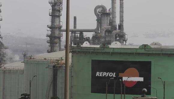 Repsol deberá pagar una nueva multa vinculada al derrame de petróleo. (Foto: GEC)