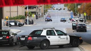 Estados Unidos: Sujeto atacó edificios oficiales de Austin y policía lo mata