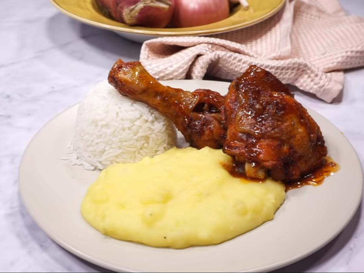 Prepara un jugoso pollo al horno acompañado de un cremoso puré de papas |  Receta | VIDA | PERU21