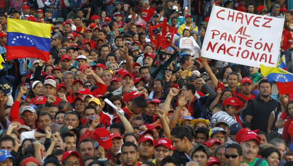 Homenaje póstumo. Los actos fúnebres han sido aprovechados por Maduro para hacer campaña. (Reuters)