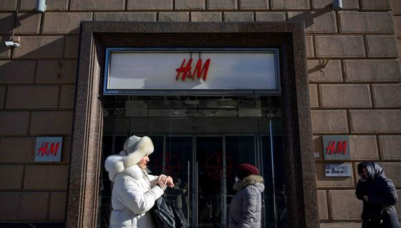 La tienda de ropa se estableció en Rusia desde 2009 y cuenta con unos 6.000 empleados en el país. Foto: AFP