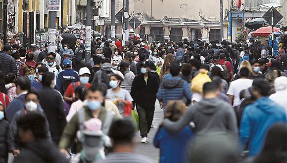 El 76% cree que la economía peruana ha empeorado, según un estudio de Omnicom Media Group. El alza de precios de la canasta básica y del combustible y la inseguridad ciudadana son las principales preocupaciones. (Foto: GEC)