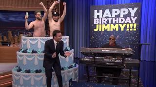 James Franco y Seth Rogen sorprendieron a Jimmy Fallon en su cumpleaños