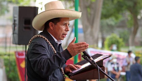 Pedro Castillo creará organismo paralelo de fiscalización con los ronderos. (Foto: Presidencia)