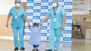 Médicos del hospital Almenara reconstruyen con éxito el esófago de un menor de 3 años