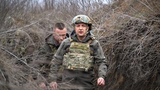 Presidente de Ucrania denuncia que Mariupol está destruida hasta las cenizas
