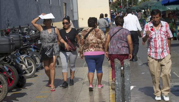 La sensación de calor en Lima se va acentuando en febrero. (El Comercio)