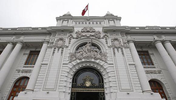 Oposición critica amenaza de Ministerio de Justicia a procuradores. (Perú21)
