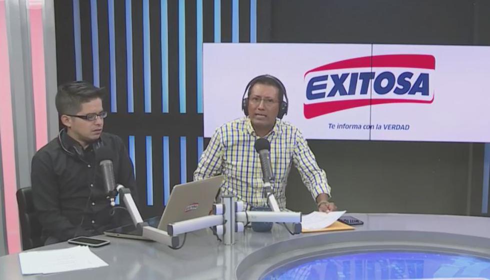 Carlos Navarro dirige un programa deportivo en radio Exitosa.
