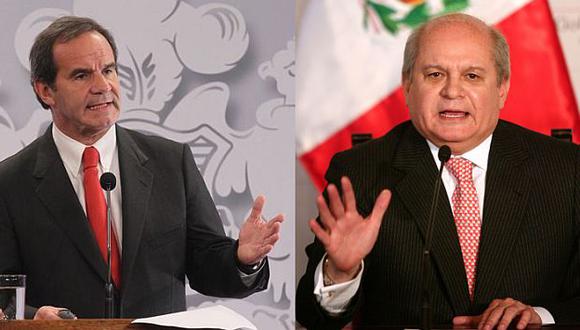 Ambos ministros ofrecieron conferencia de prensa en Punta del Este. (Emol/Perú21)