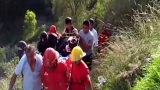 Semana Santa de luto: Despiste de camioneta en Ayacucho dejó una familia muerta [VIDEO]