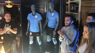 Uruguay presentó la camiseta que usará en el Mundial Rusia 2018 [FOTOS]