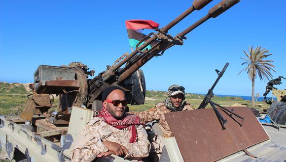 Tropas en Libia, listas para el siguiente combate. (Foto: EFE)