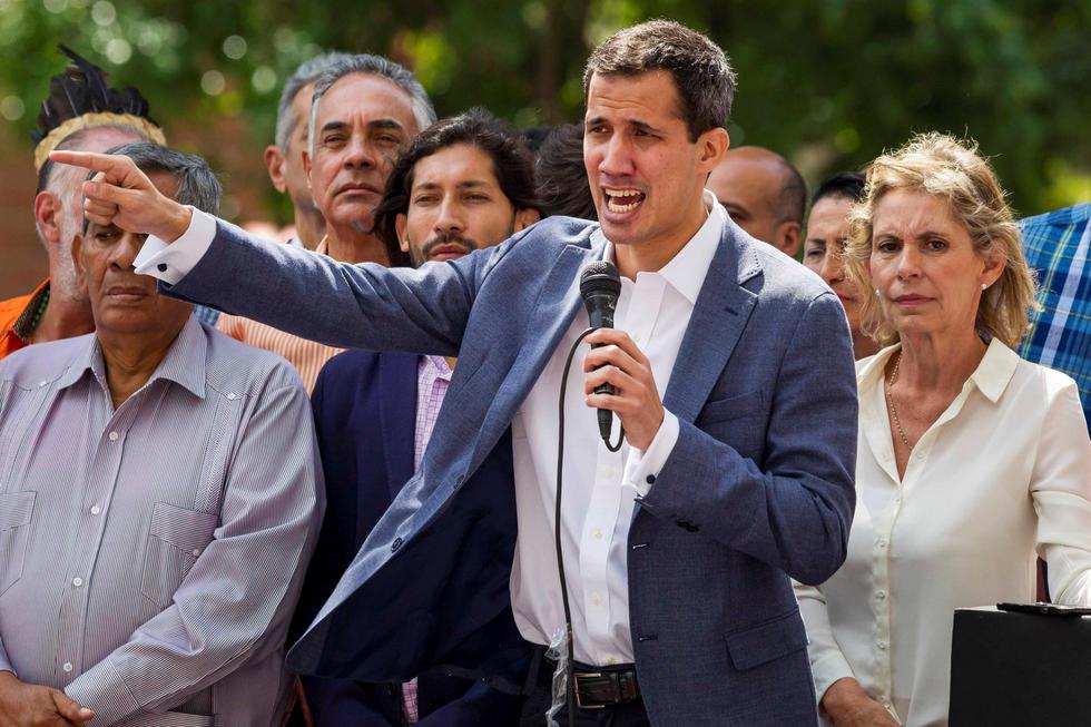 Juan Guaidó pidió el apoyo de los ciudadanos, los militares y la comunidad internacional para asumir el mando del Ejecutivo. (Foto: EFE)