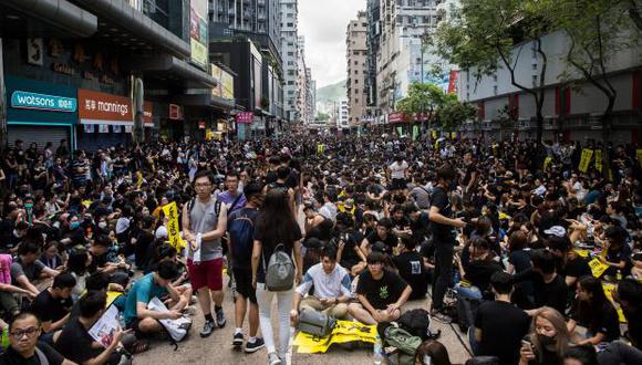 En la foto, manifestantes se reúnen en Mong Kok durante una huelga general en Hong Kong el pasado 5 de agosto. (Foto: AFP)