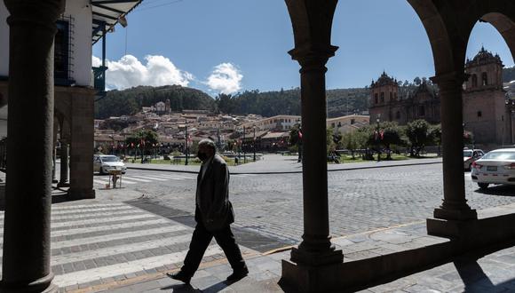 En Cusco, nuestro principal destino turístico, ¡las autoridades despejan las calles a las 6 p.m.!, señala el columnista. (Foto: Renzo Salazar)